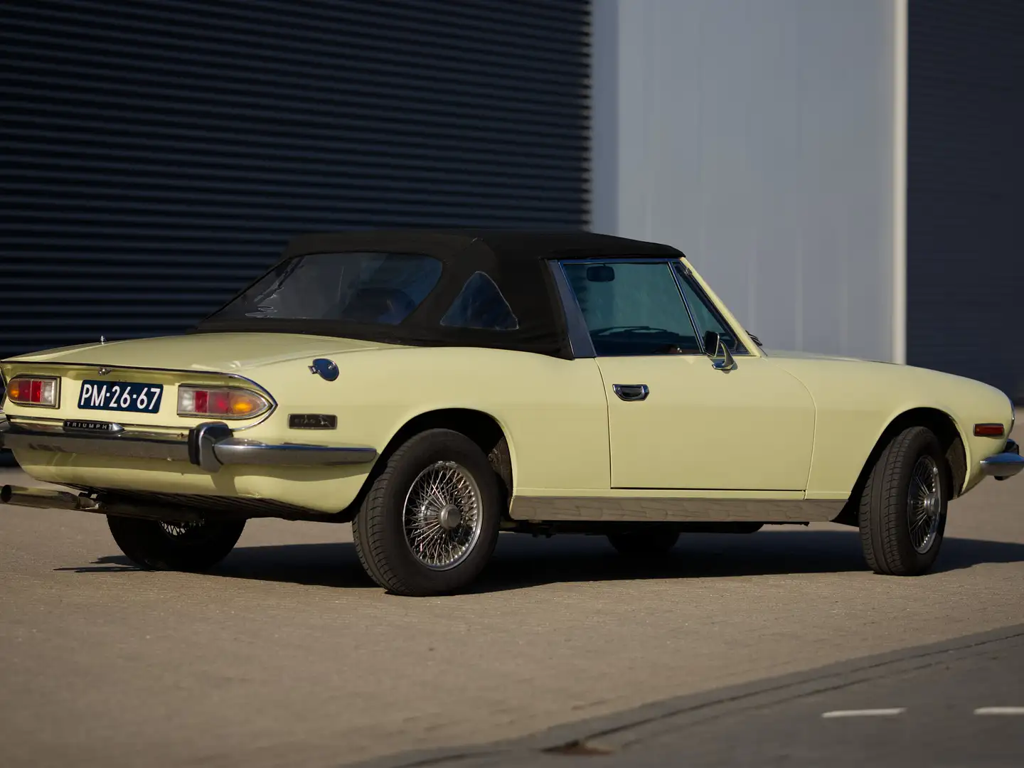 Triumph Stag Jaune - 1