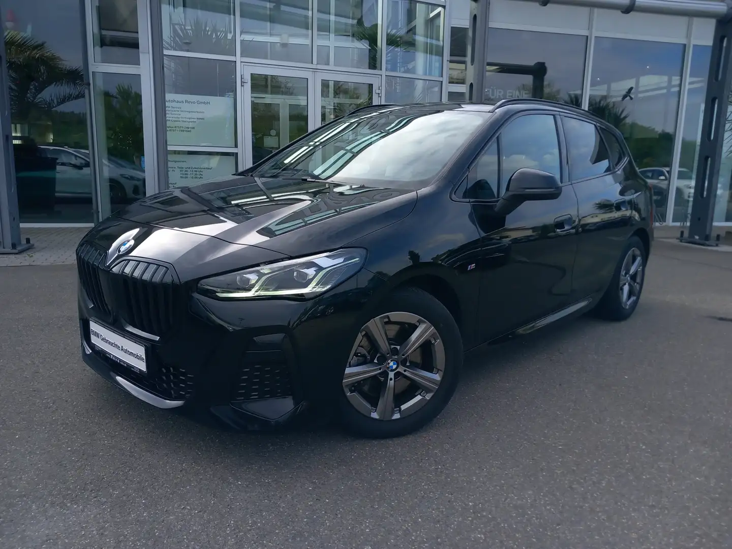 BMW 223 i  xDrive Active Tourer Aut MSport AHK Panorama LE Schwarz - 2
