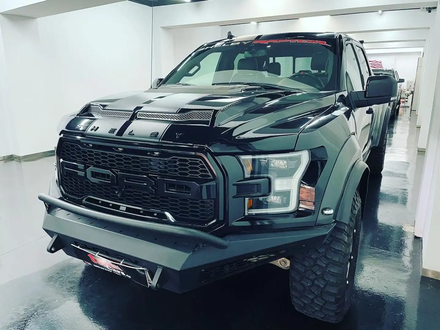 Ford F 150 RAPTOR SHELBY BAJA 2019 Negro - 2