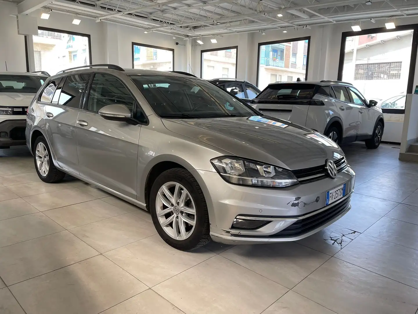 Volkswagen Golf Variant 1.6 tdi 115cv Executive ufficiale italia Argento - 1