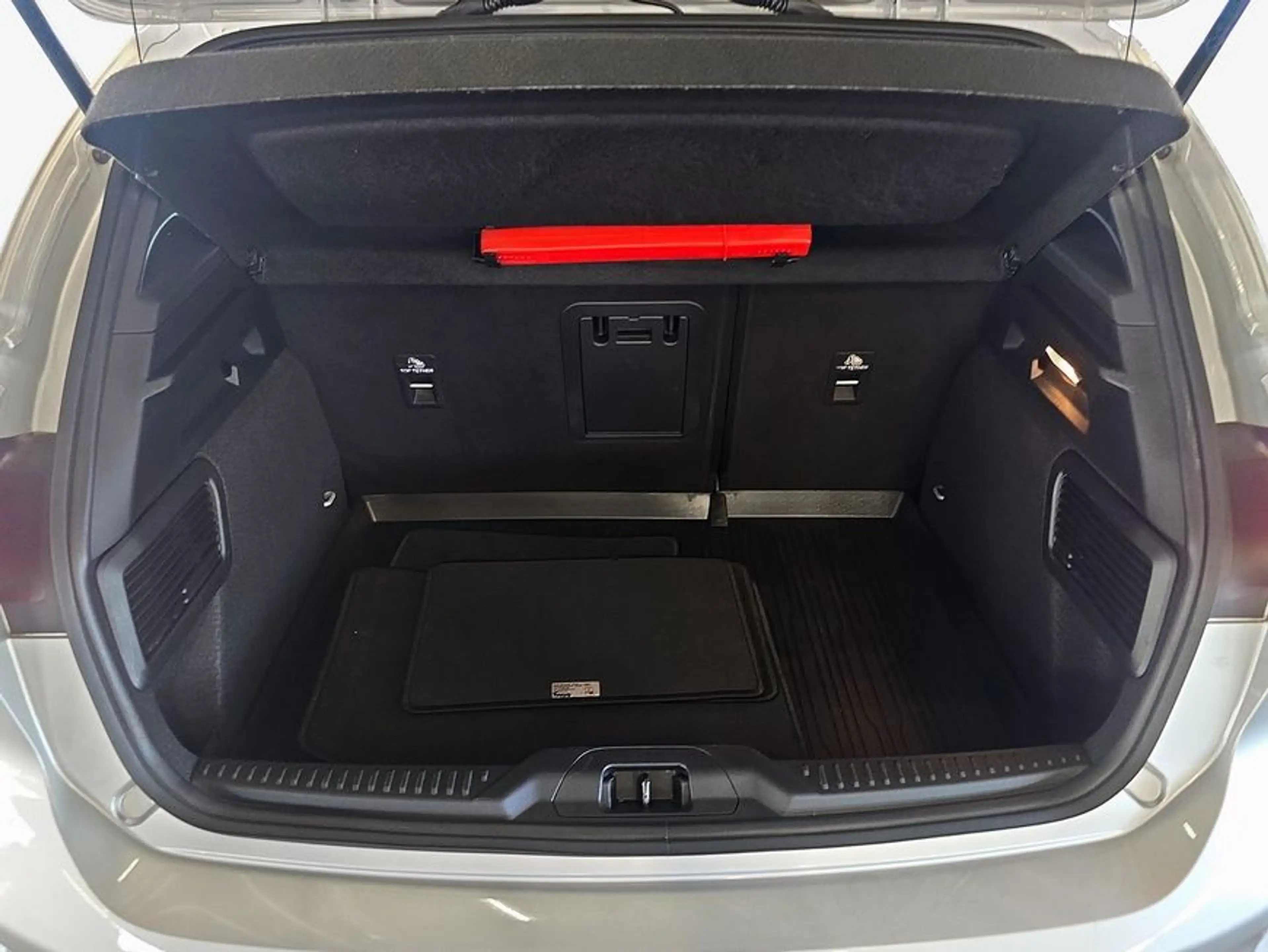 Ford Focus 1.0 EcoBoost ST-LINE — photo 5