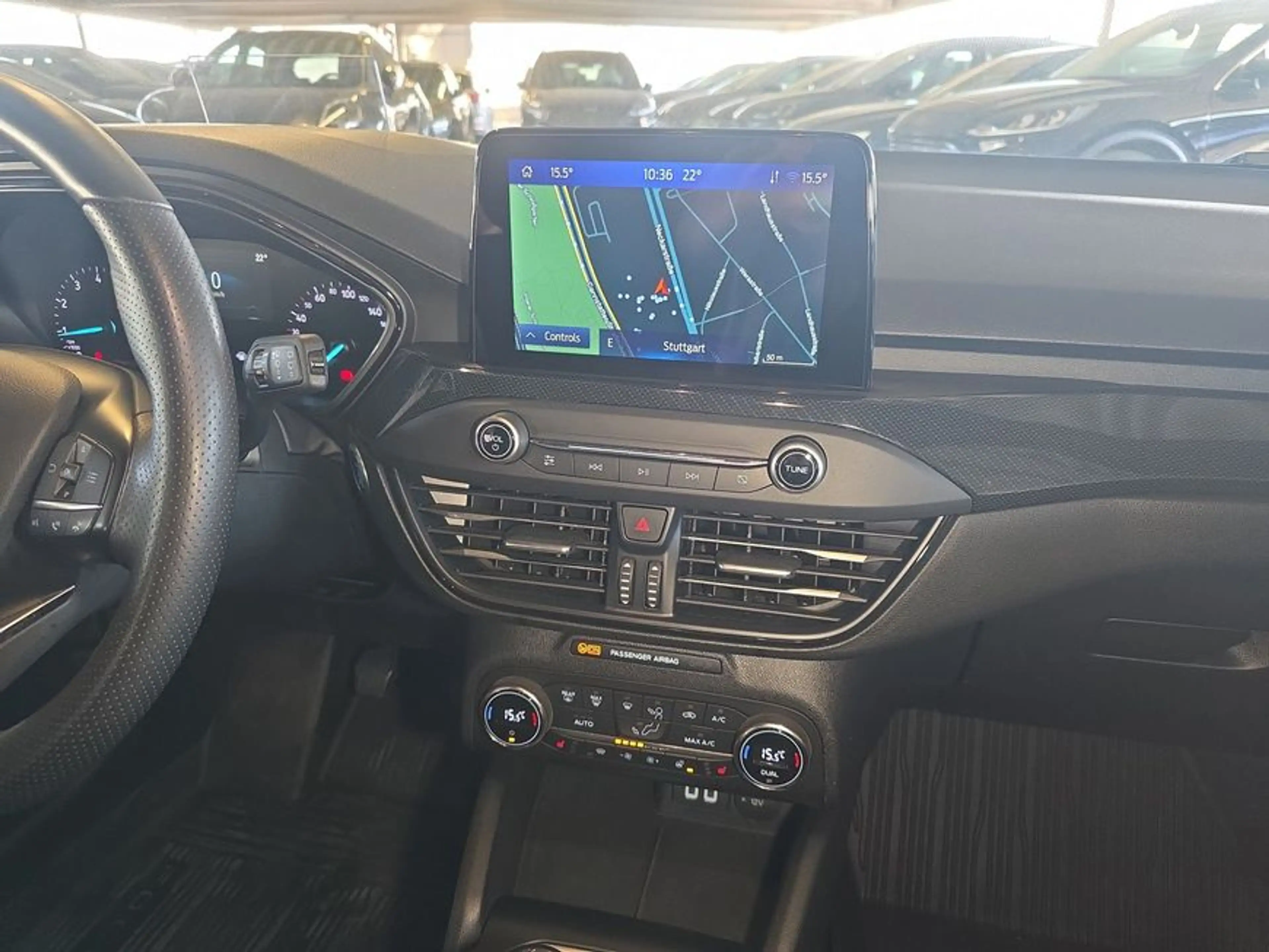 Ford Focus 1.0 EcoBoost ST-LINE — photo 11