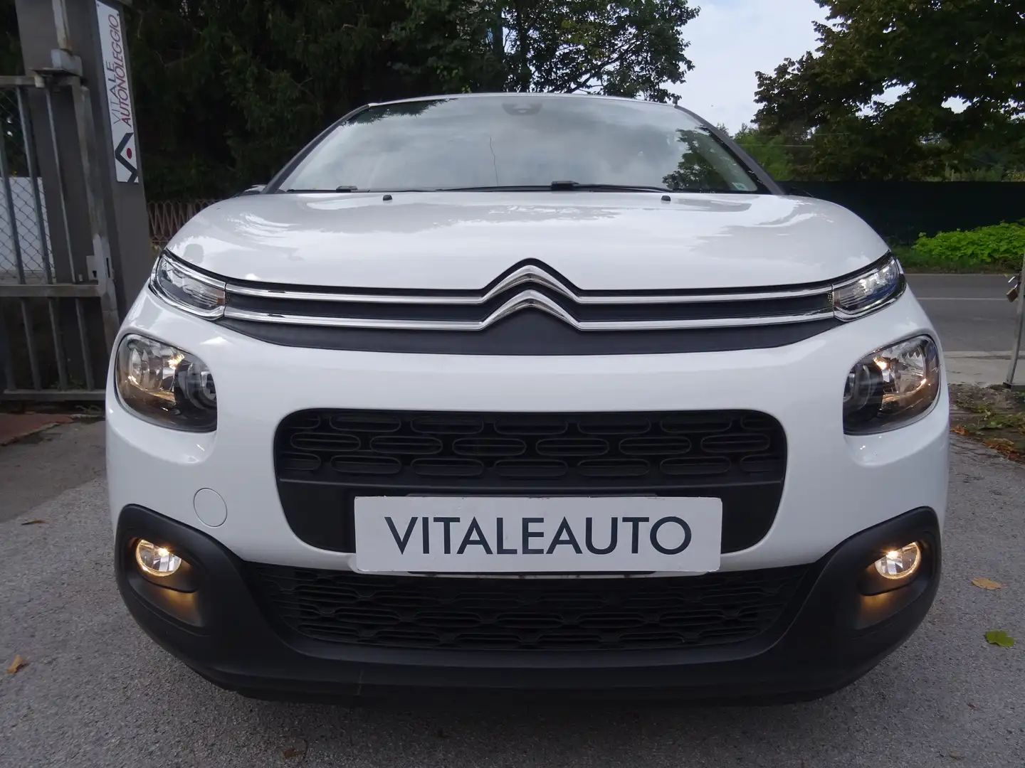 Citroen C3 1.2 puretech Feel s OK NEOPATENTATI Nero - 2