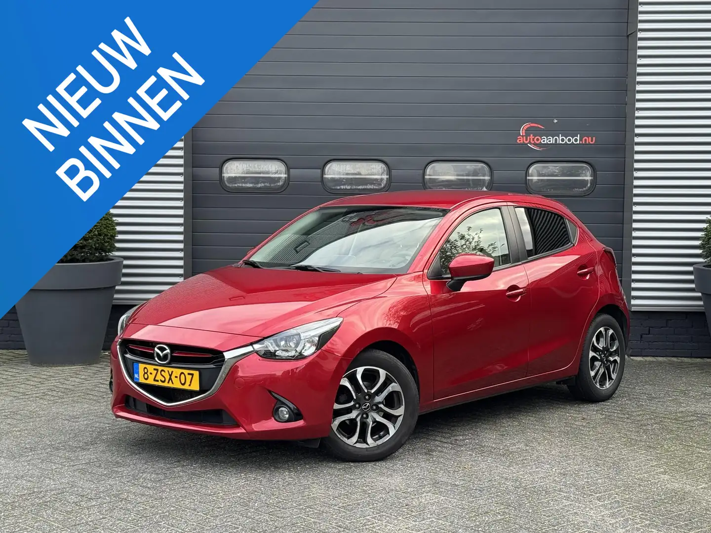 Mazda 2 1.5 Skyactiv-G Skylease GT | Navigatie | Lane Assi Rood - 1