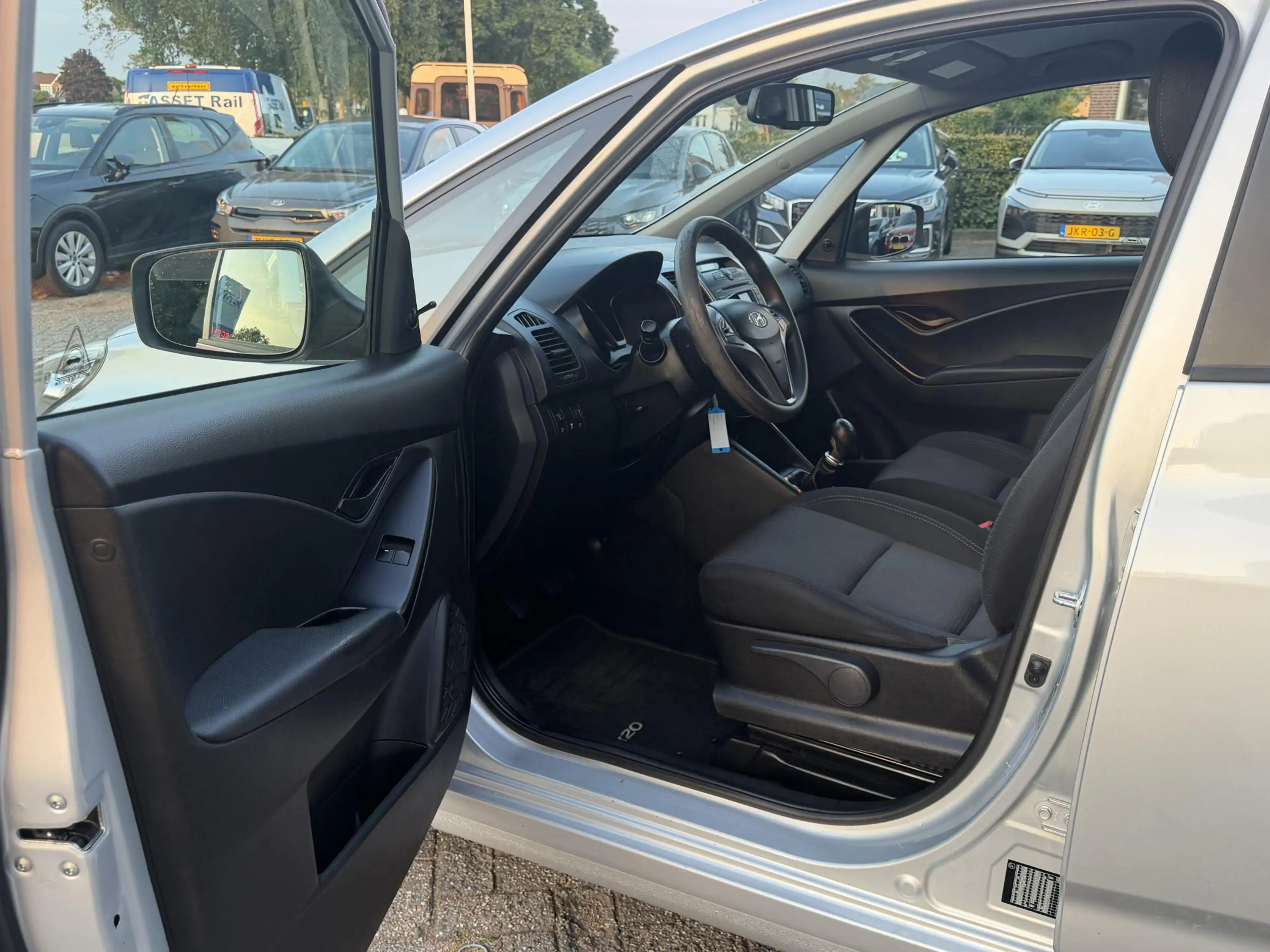 Hyundai iX20 1.4i i-Motion KLIMA | HOGE INSTAP | BOVAG !! — photo 15