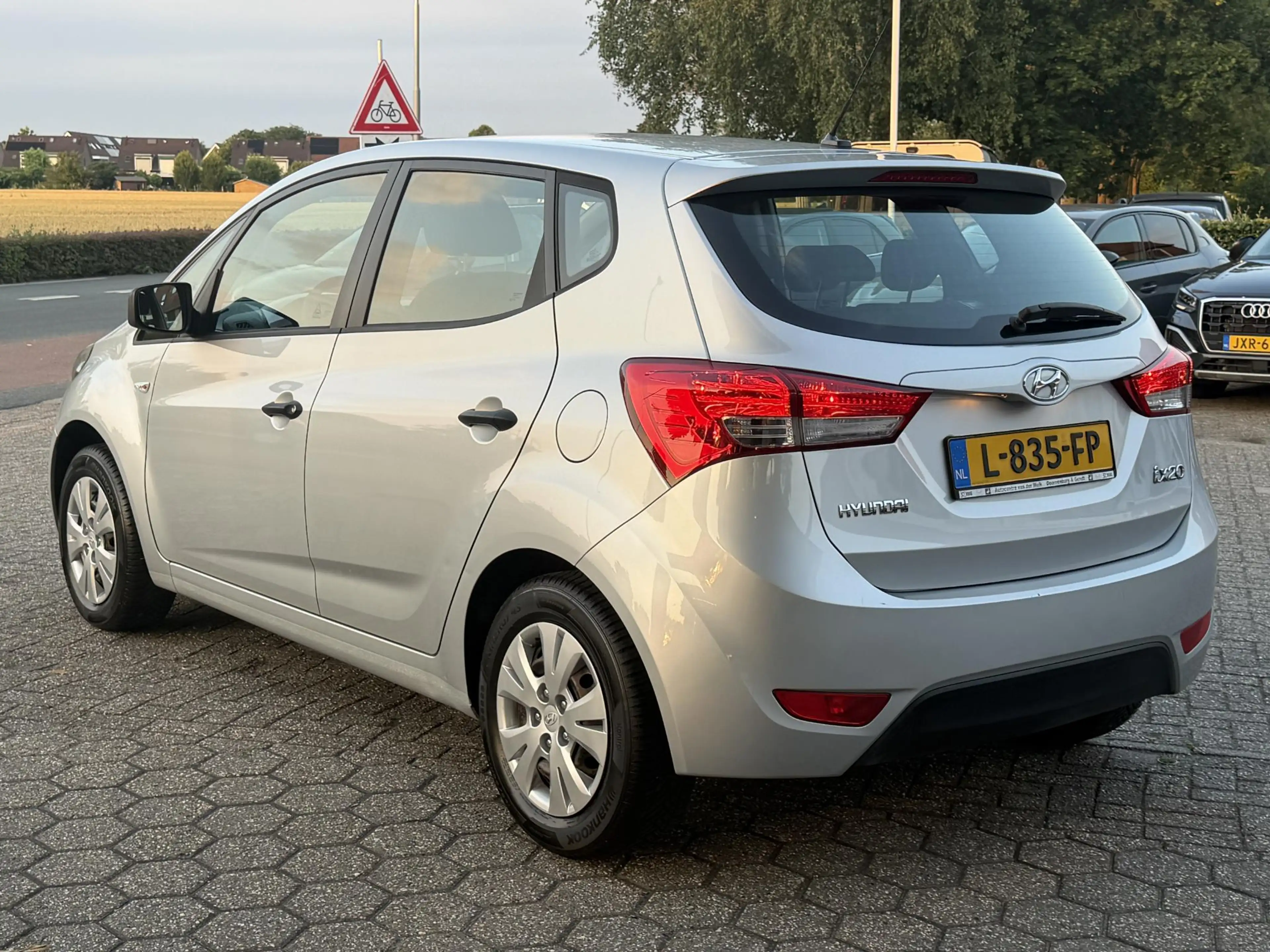 Hyundai iX20 1.4i i-Motion KLIMA | HOGE INSTAP | BOVAG !! — photo 8