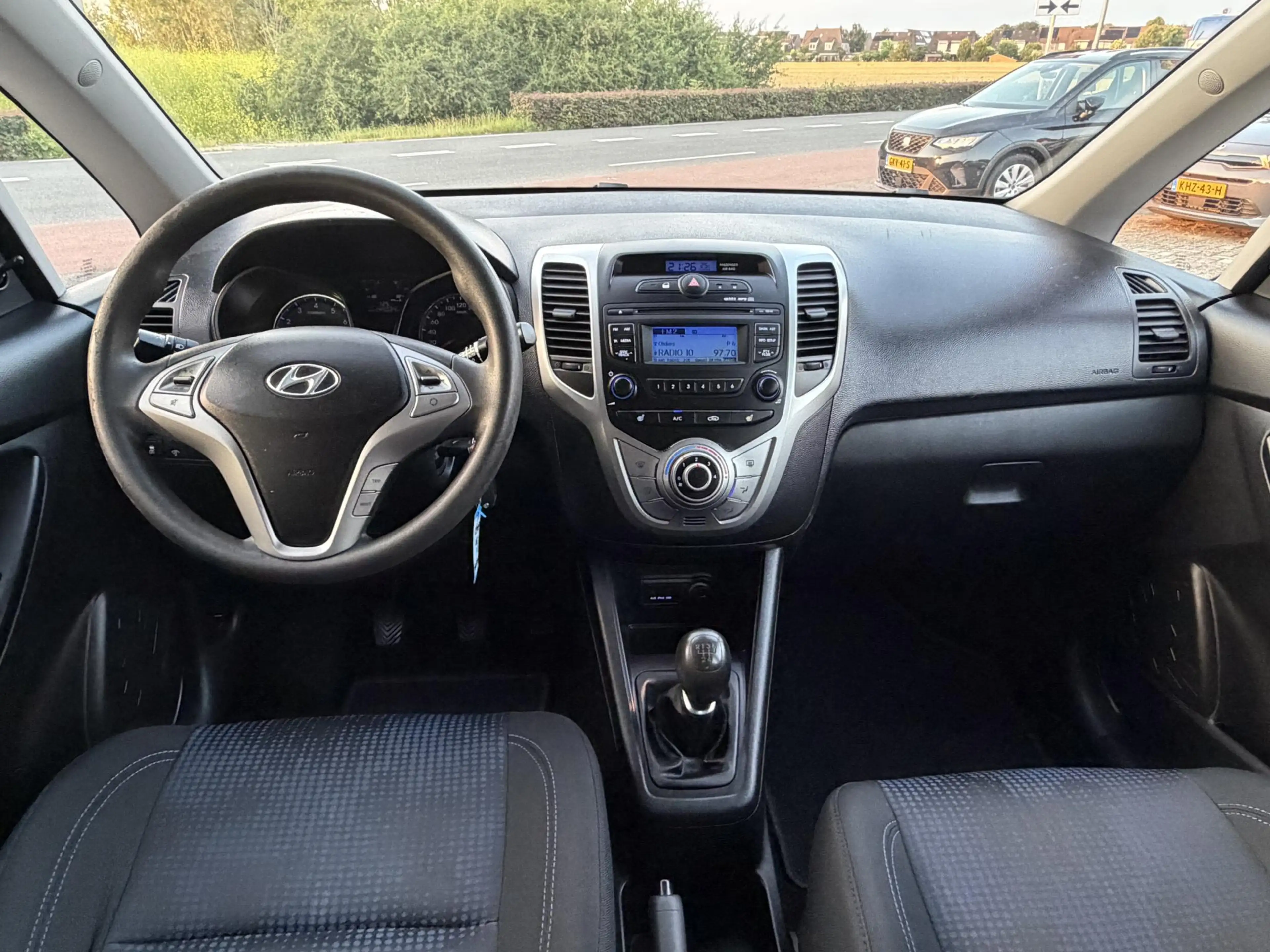 Hyundai iX20 1.4i i-Motion KLIMA | HOGE INSTAP | BOVAG !! — photo 3