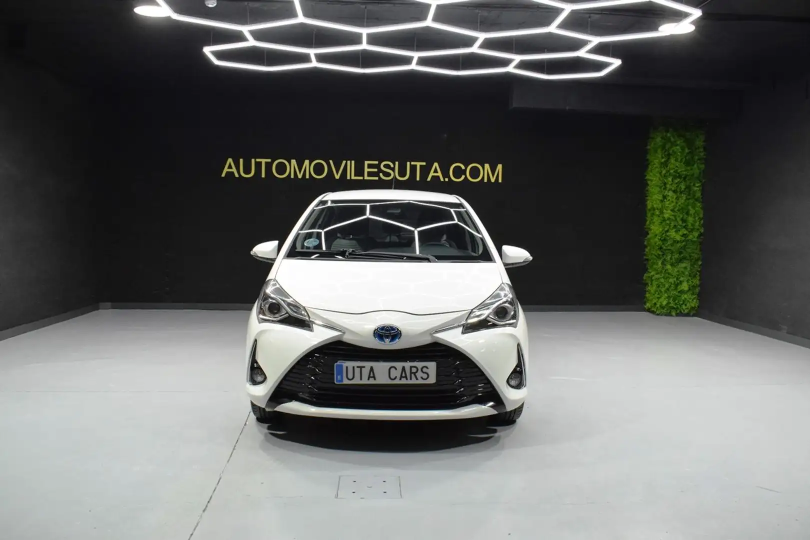 Toyota Yaris 100H 1.5 Active Blanco - 2