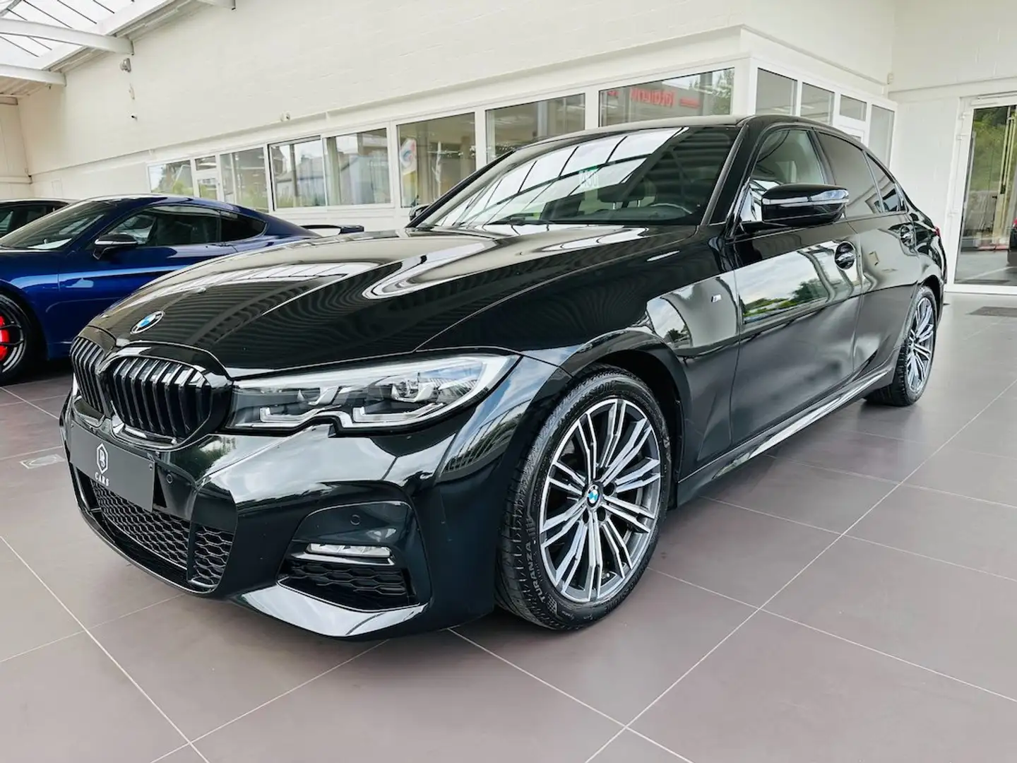 BMW 318 iA *** GARANTIE + PACK M + COCKPIT + LED + GPS *** Negro - 1