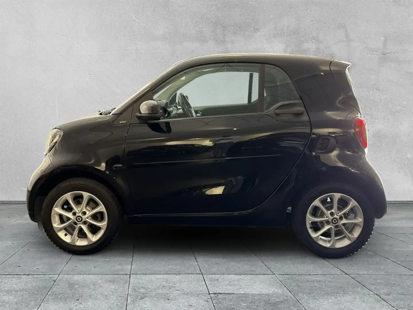 smart forTwo BASIS 66KW COUPE 0.9 TURBO SHZ+USB+LED Schwarz - 2
