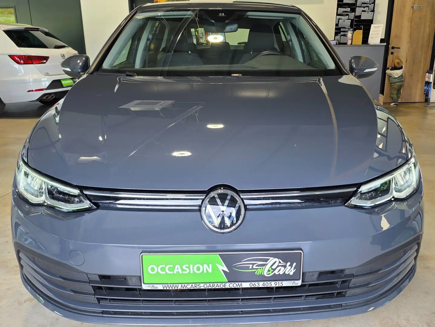 Volkswagen Golf 1.5 TSI Life OPF Gris - 2