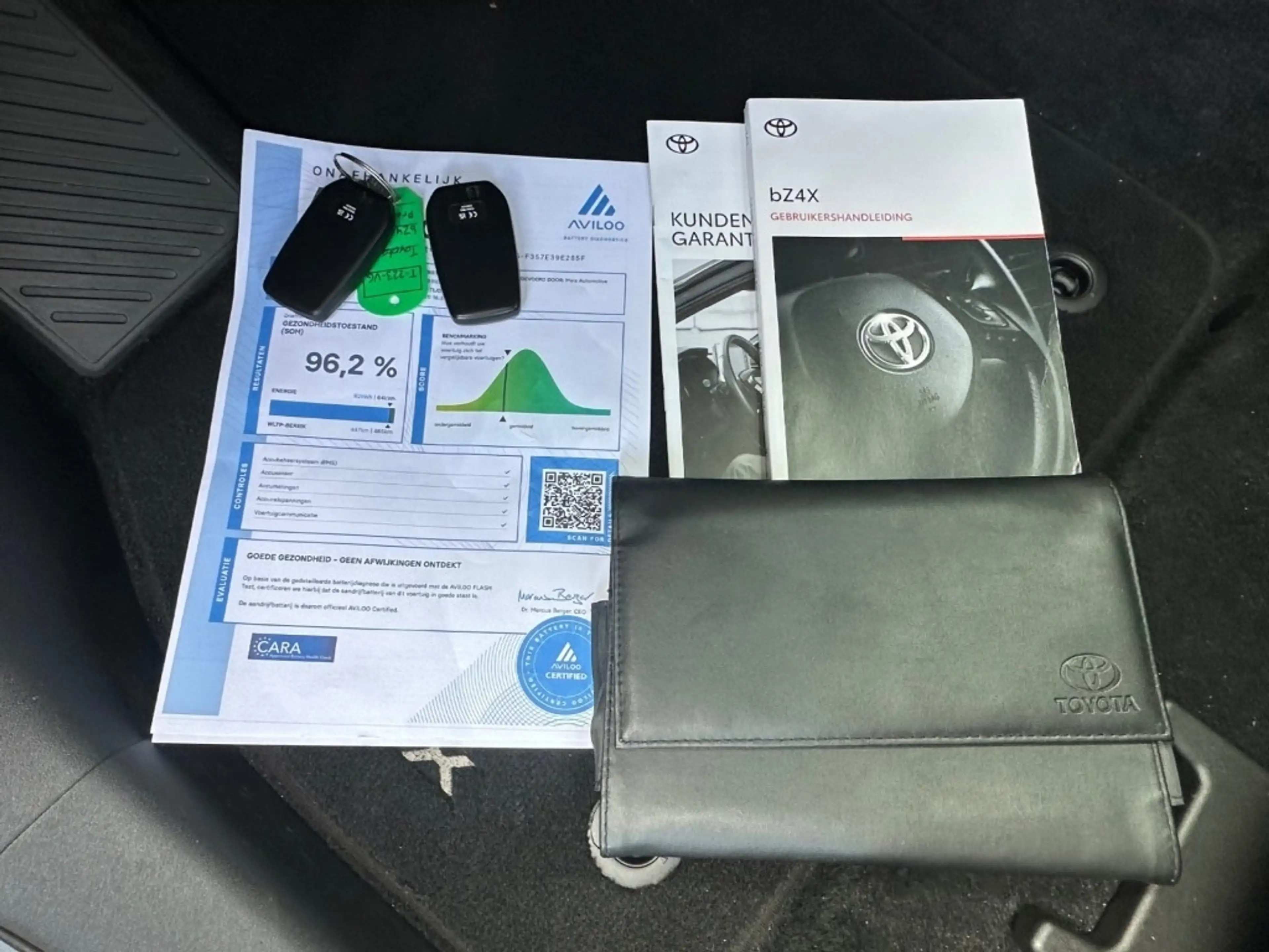 Toyota bZ4X Premium 4WD 71 KWH Glazen dak Leder JBL Stoelverw. — photo 31