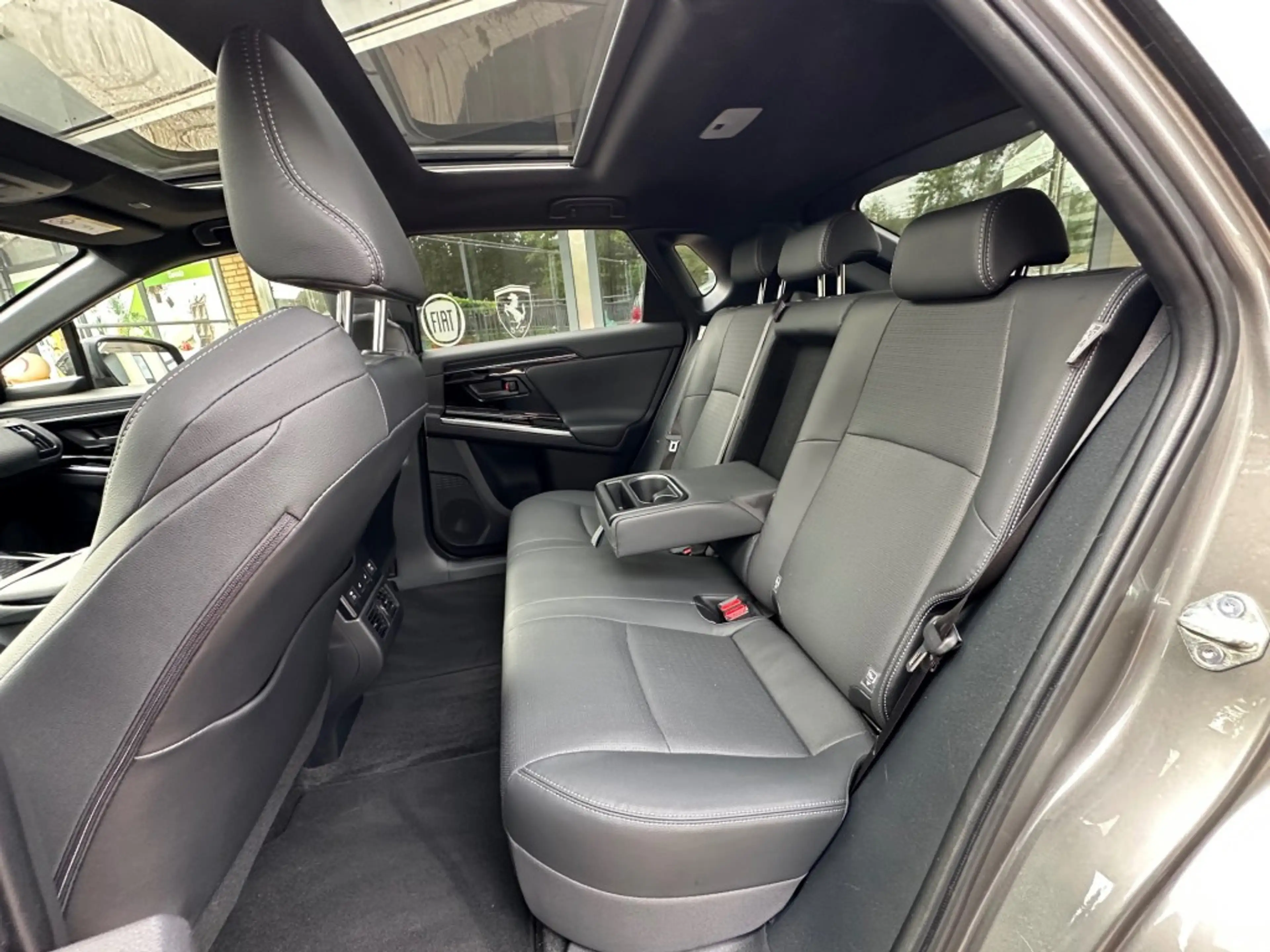 Toyota bZ4X Premium 4WD 71 KWH Glazen dak Leder JBL Stoelverw. — photo 11