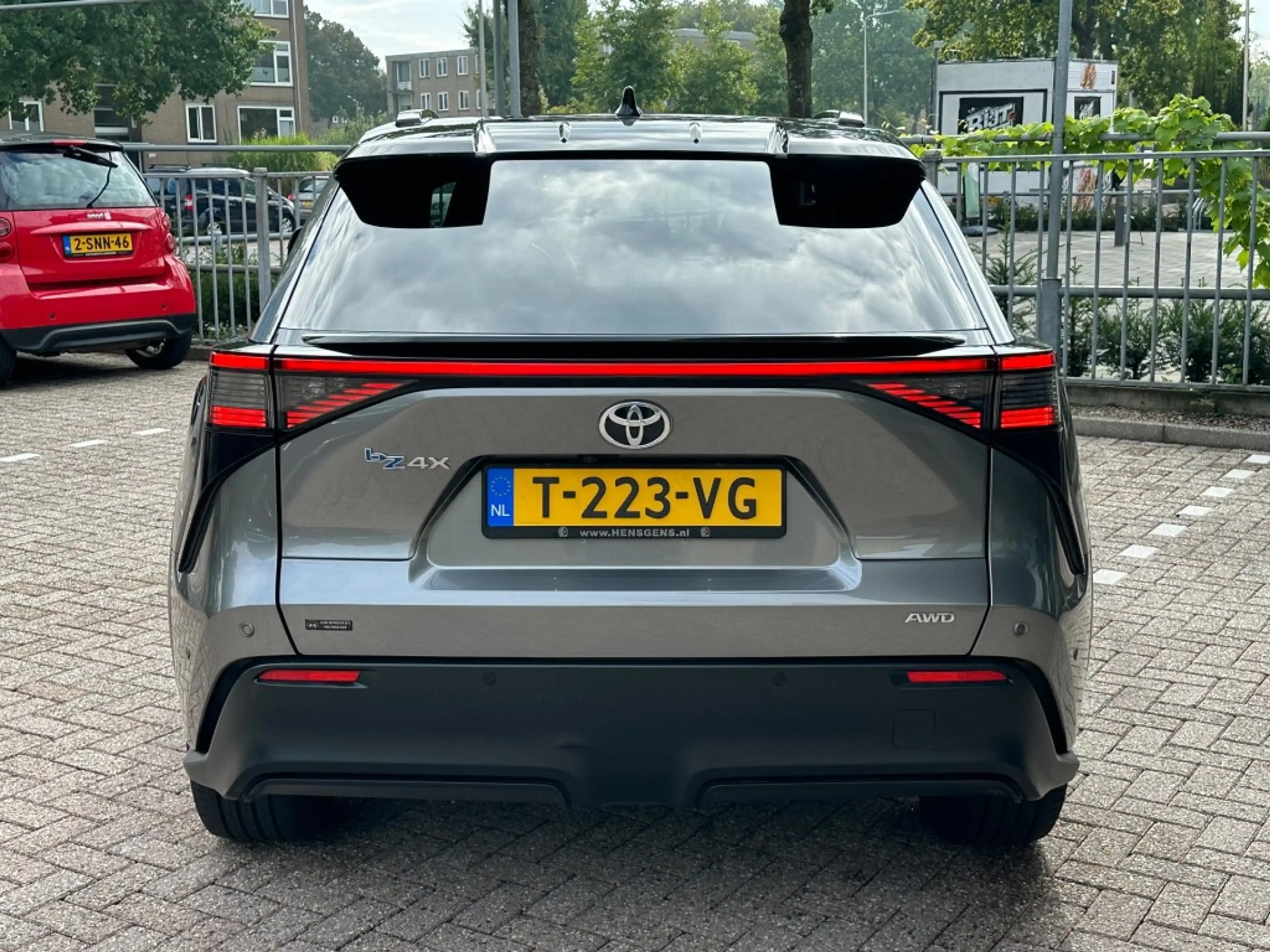 Toyota bZ4X Premium 4WD 71 KWH Glazen dak Leder JBL Stoelverw. — photo 5