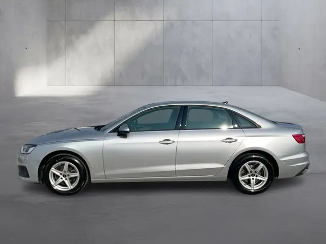 Audi A4 view 3