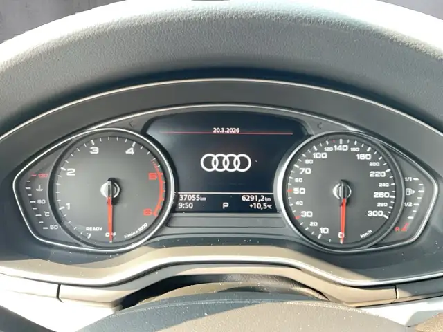 Audi A4 view 14