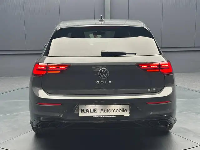 Volkswagen Golf view 4