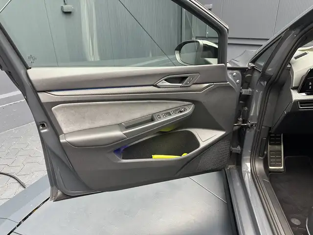 Volkswagen Golf view 13