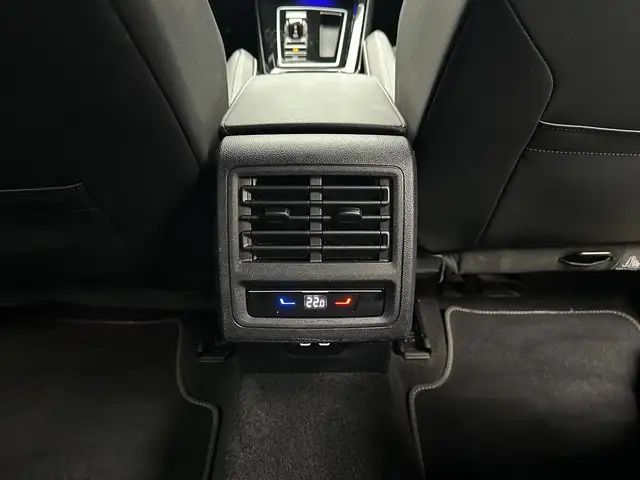 Volkswagen Golf view 29