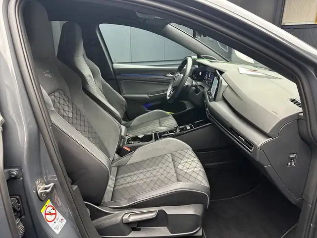 Volkswagen Golf view 10