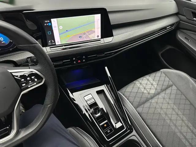 Volkswagen Golf view 20