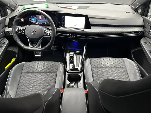 Volkswagen Golf view 12