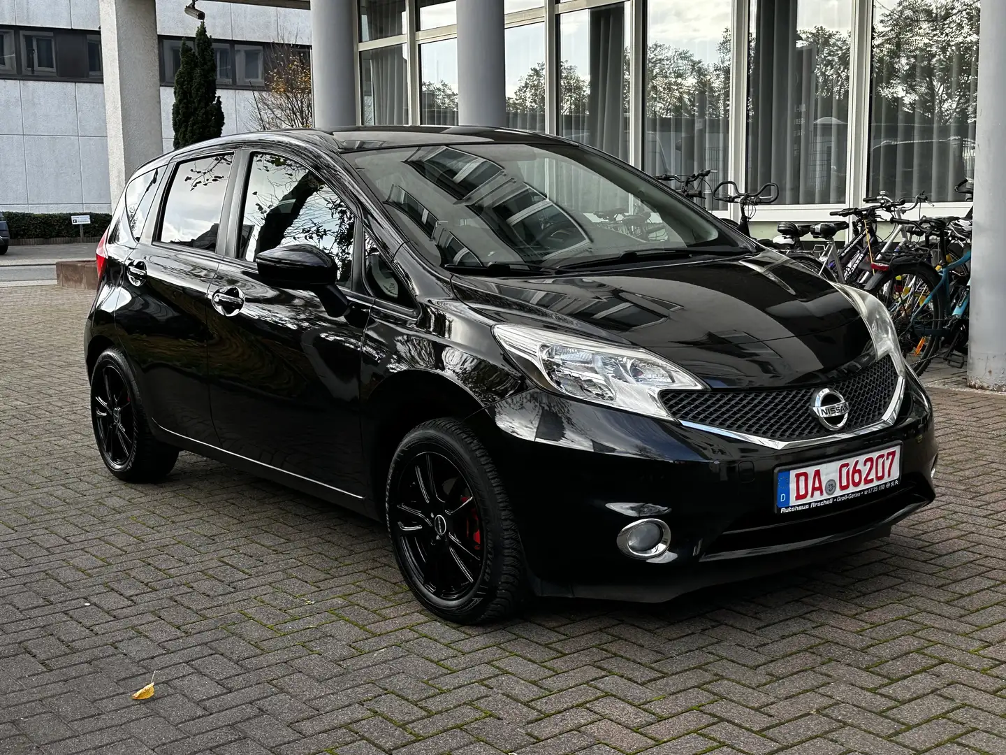 Nissan Note Acenta Schwarz - 1