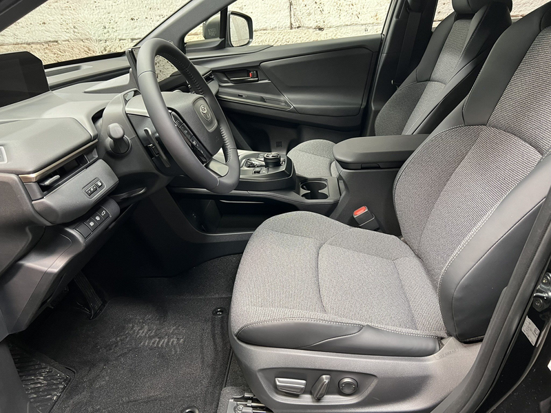 Toyota bZ4X AWD Active Drive — photo 13