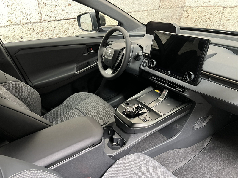 Toyota bZ4X AWD Active Drive — photo 7