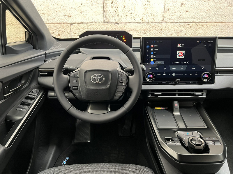 Toyota bZ4X AWD Active Drive — photo 8