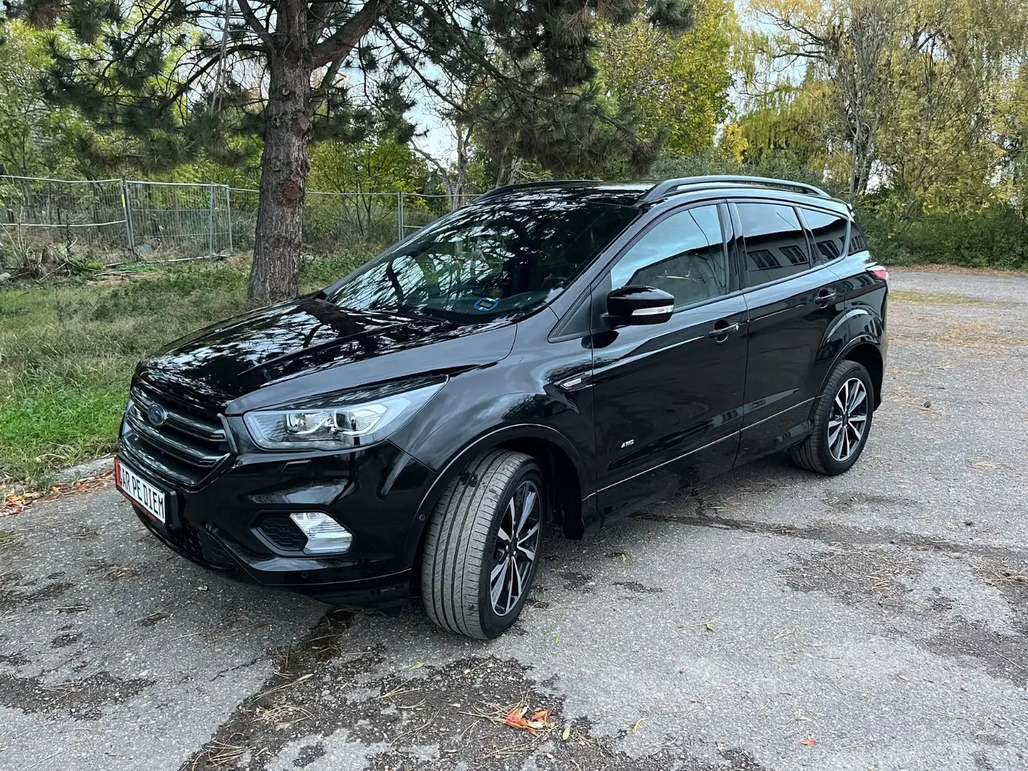 Ford Kuga ST-Line / AWD / AHK / NAVI / Kamera Noir - 2