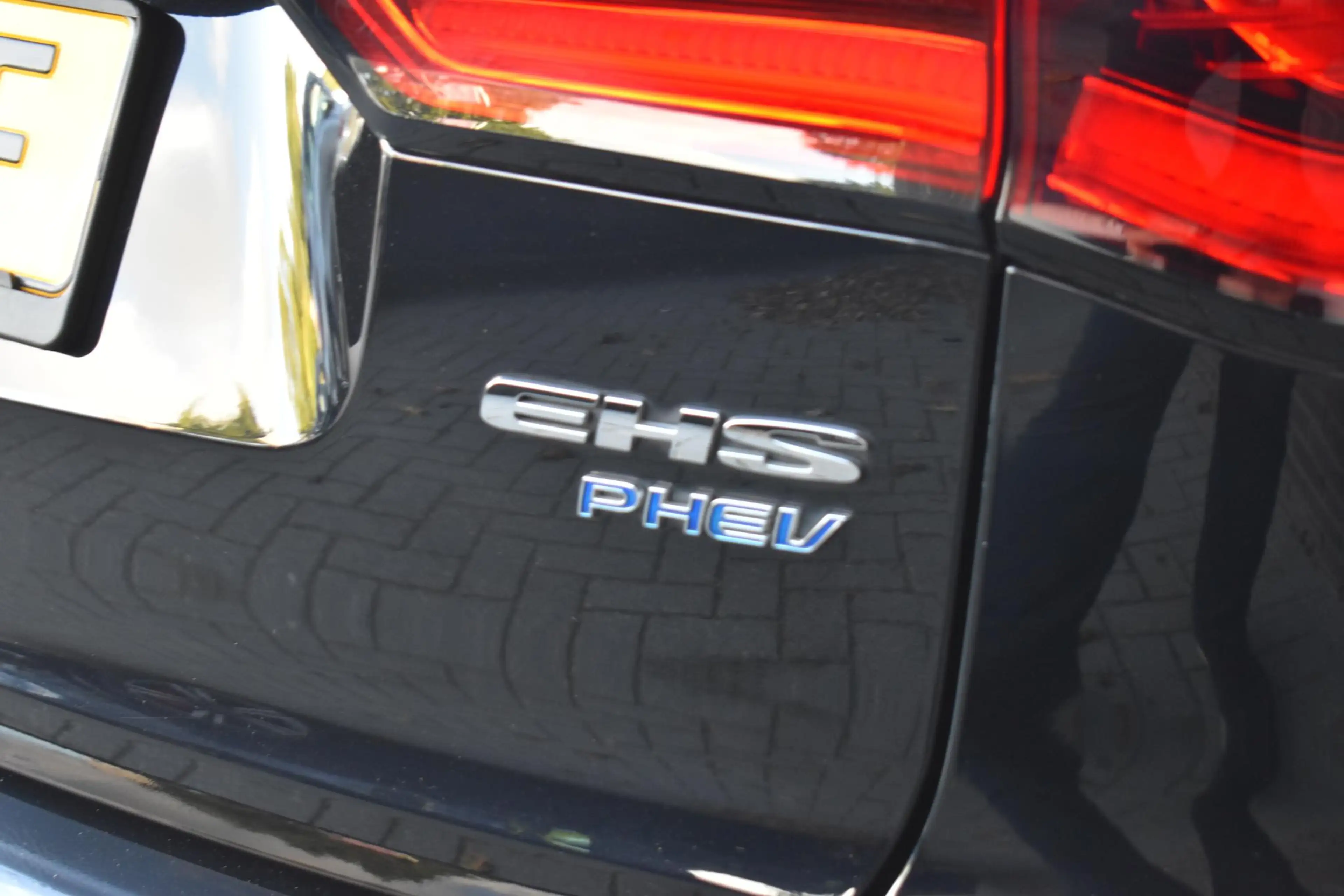 MG EHS 1.5 TGDI ECC LMV PANODAK NAVI CRUISE — photo 11