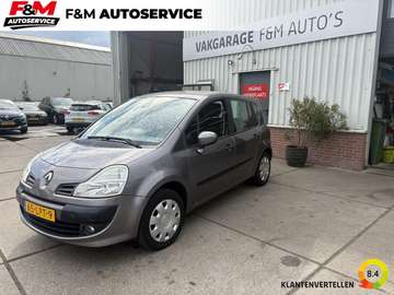 1.6-16V Expression Automaat, airco, cruise