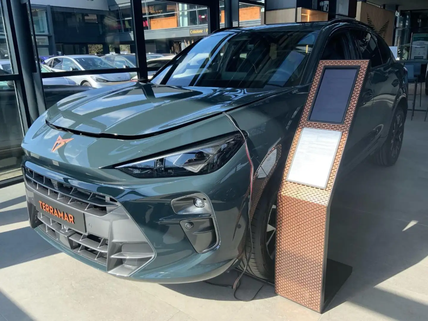 CUPRA Terramar 1.5 Hybrid DSG 204 CV NUOVA DA IMMATRICOLARE Grigio - 2