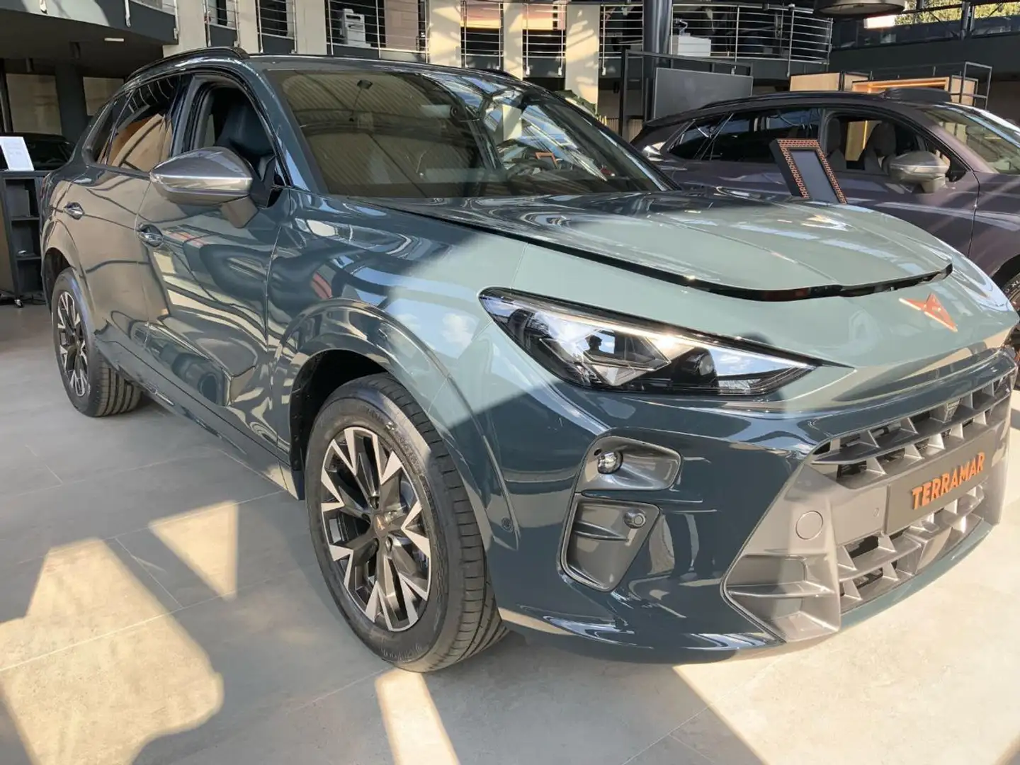 CUPRA Terramar 1.5 Hybrid DSG 204 CV NUOVA DA IMMATRICOLARE Grigio - 1