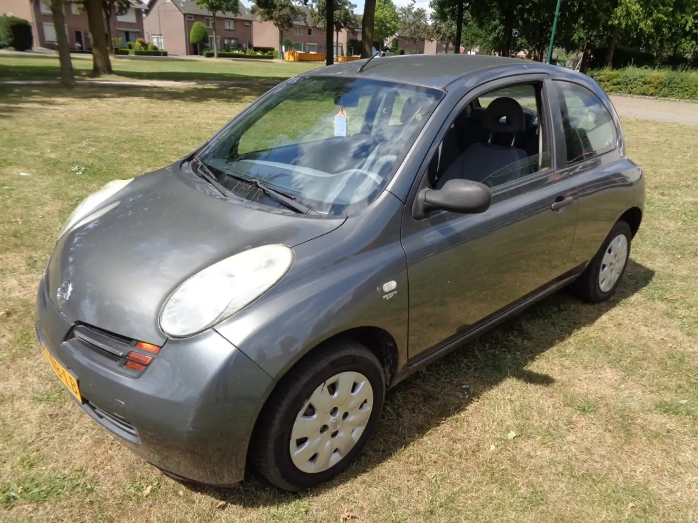 Nissan Micra 3-7-2026  a p k Gris - 1