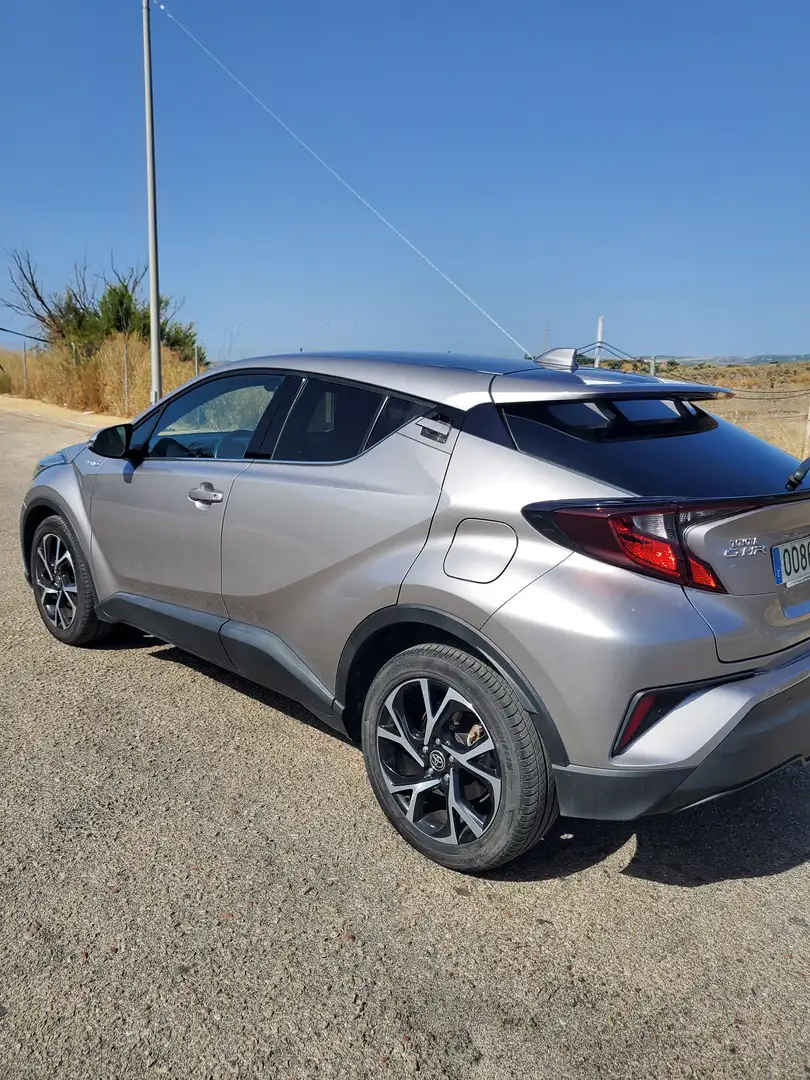Toyota C-HR C-HR 125H Advance Advance Plateado - 2