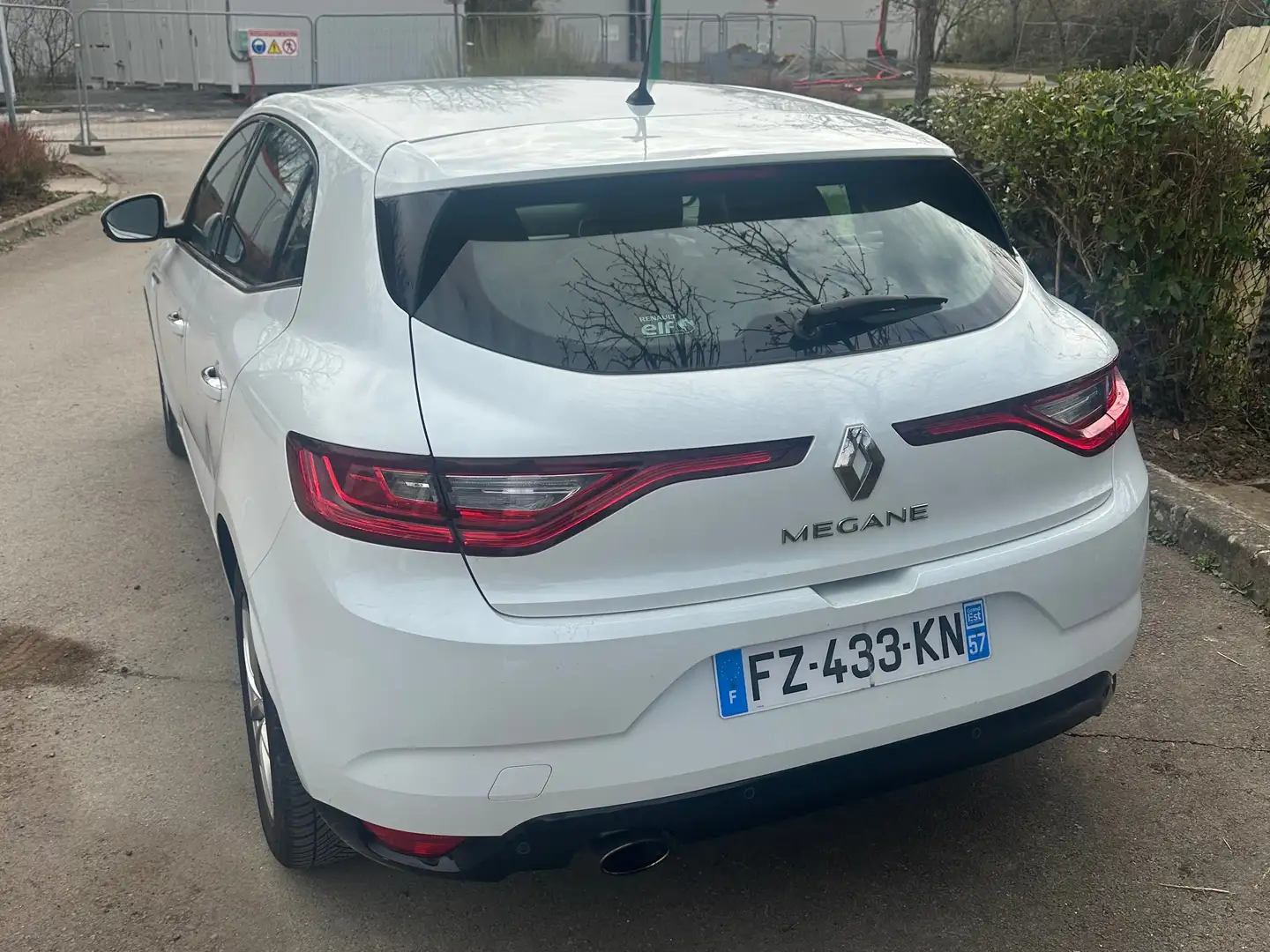 Renault Megane Mégane IV Berline TCe 130 Energy Zen Blanc - 2