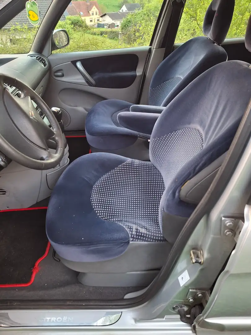 Citroen Xsara Picasso Xsara Picasso 2.0 HDi Exclusive Серебристый - 2