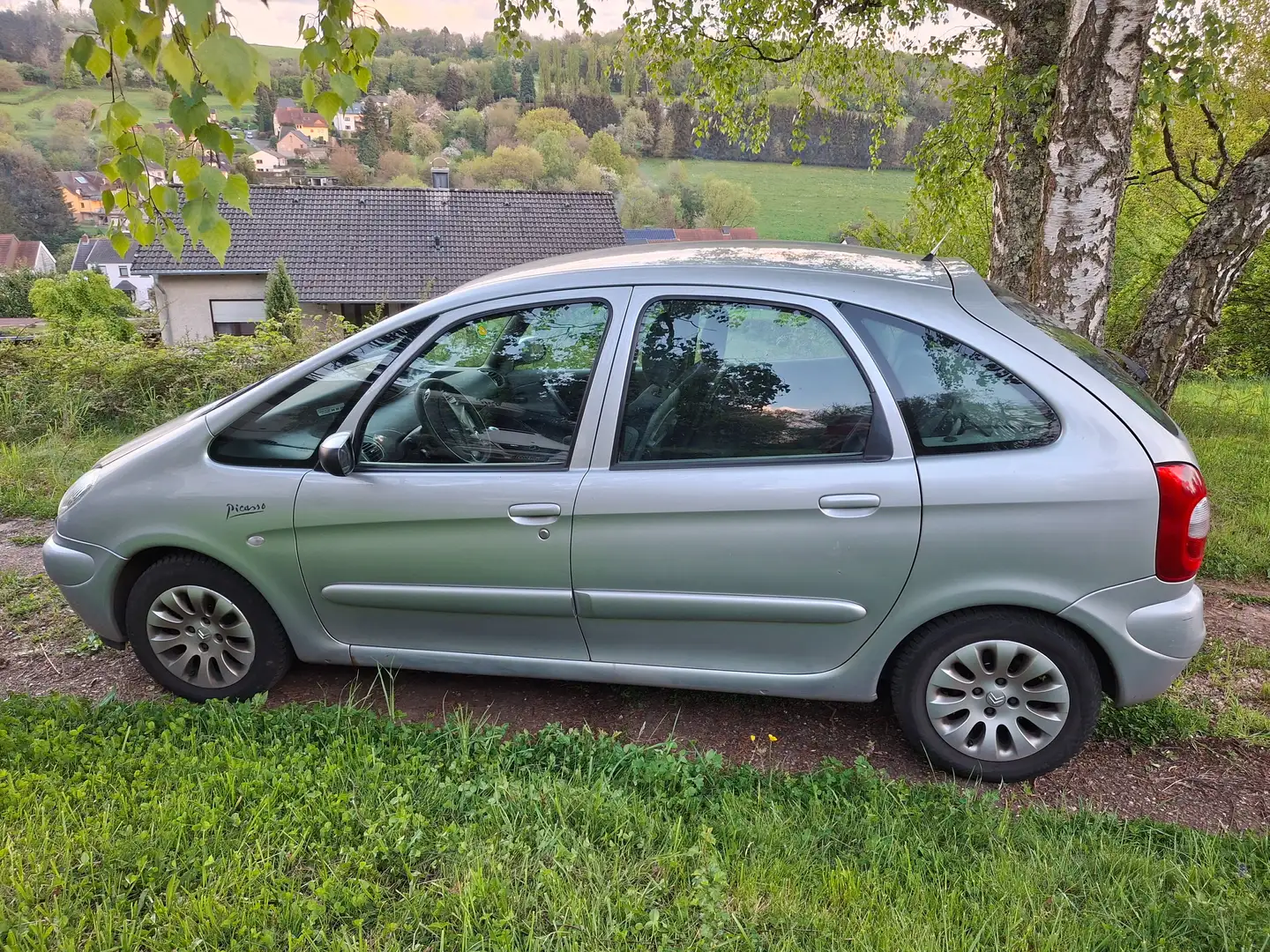 Citroen Xsara Picasso Xsara Picasso 2.0 HDi Exclusive Серебристый - 1
