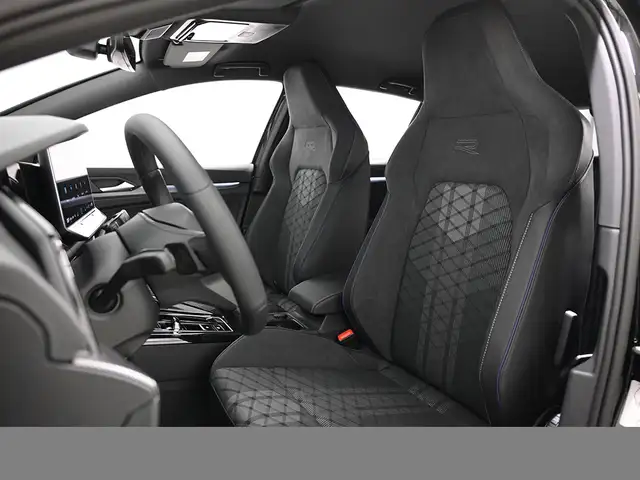 Volkswagen Golf view 10