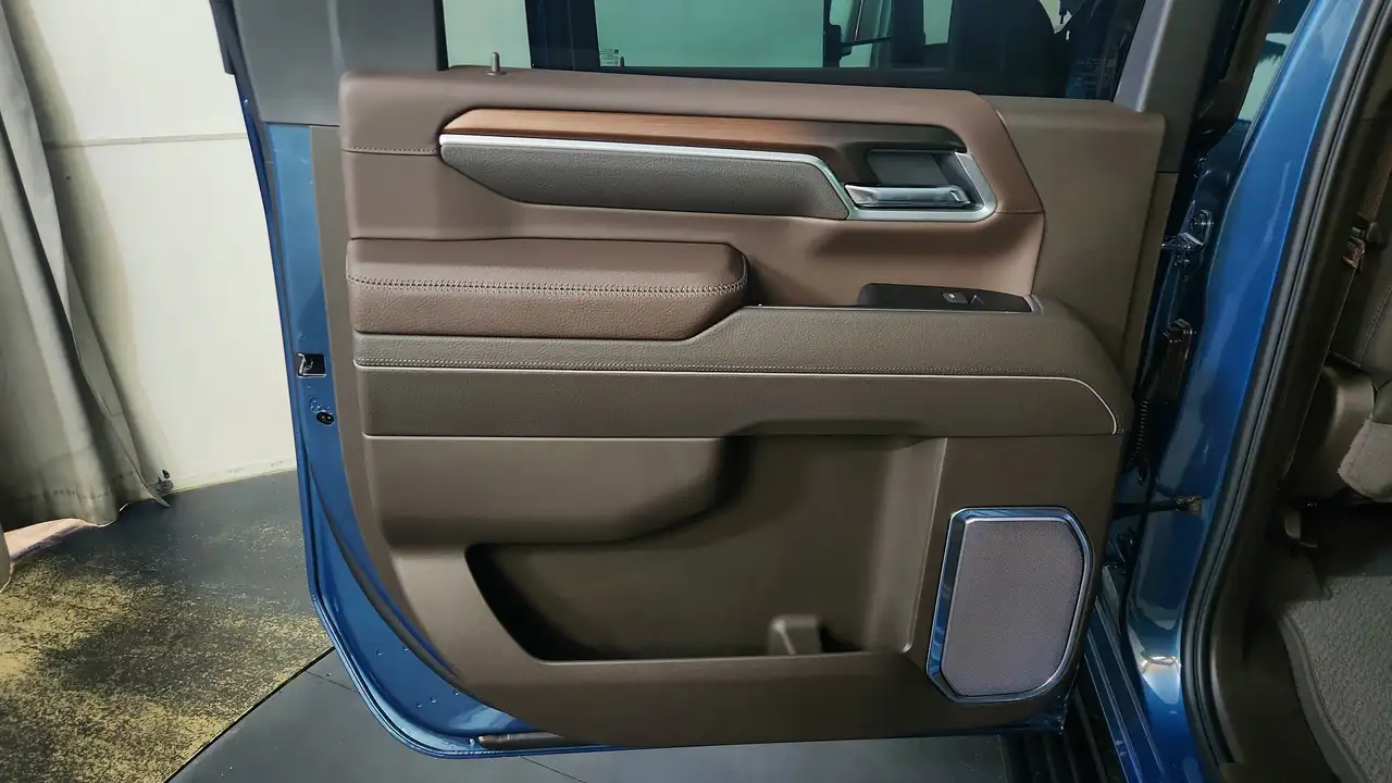 GMC Sierra 2500HD снимка GMC Sierra 2500HD