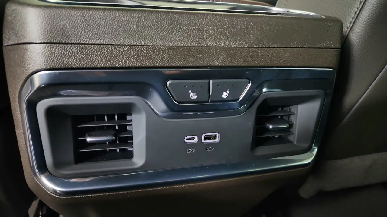 GMC Sierra 2500HD снимка GMC Sierra 2500HD