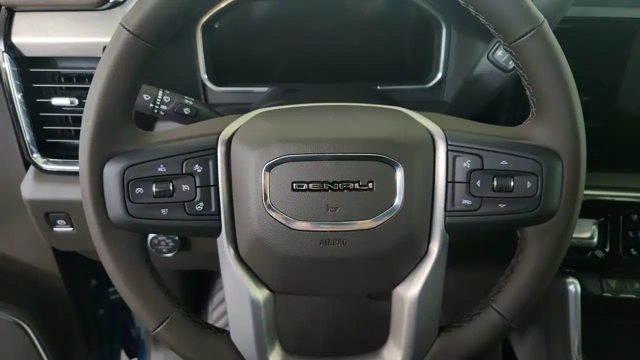 GMC Sierra 2500HD снимка GMC Sierra 2500HD
