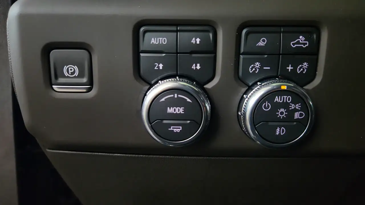 GMC Sierra 2500HD снимка GMC Sierra 2500HD