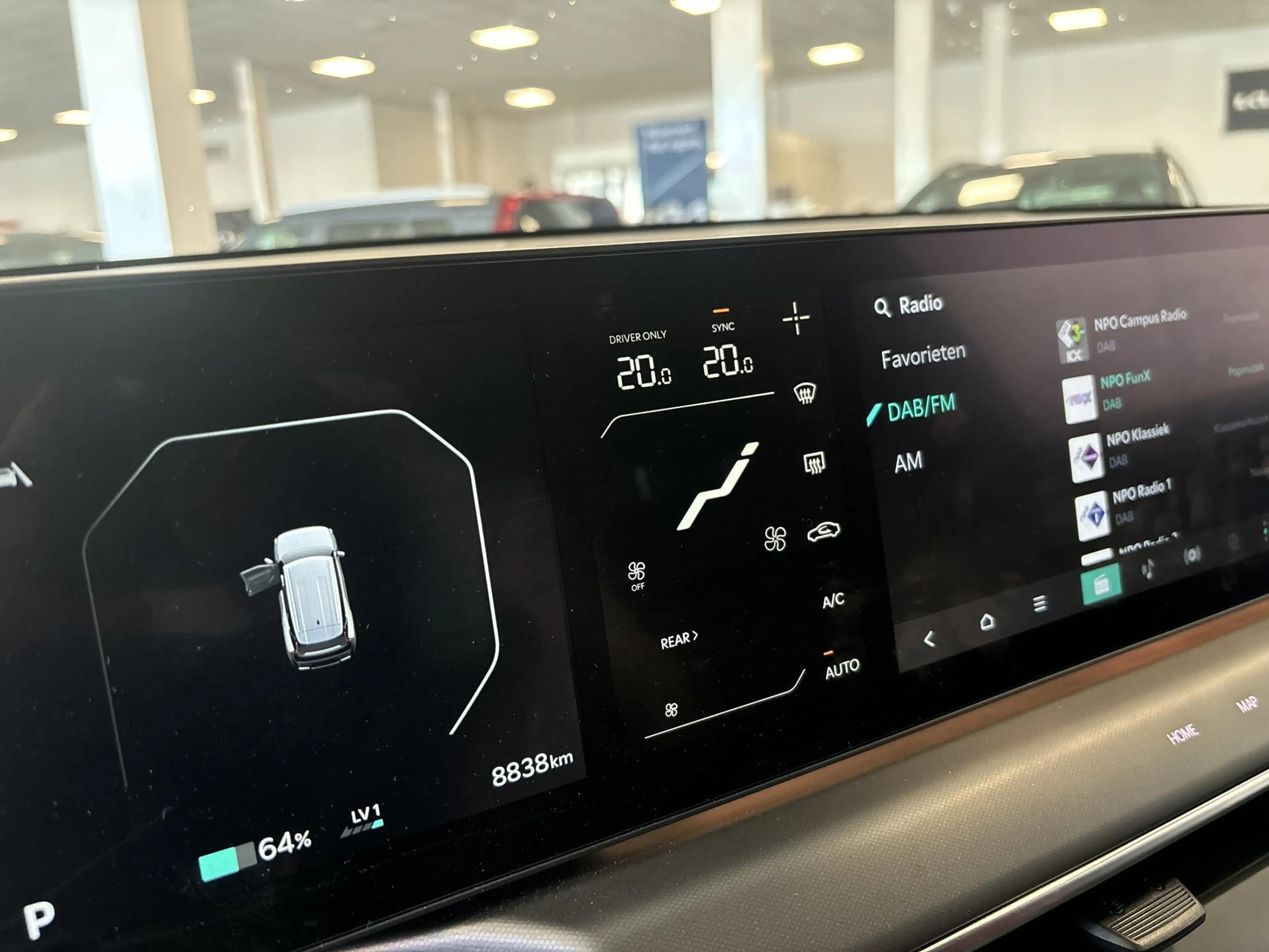 Kia EV9 Plus AWD 99.8 kWh — photo 10