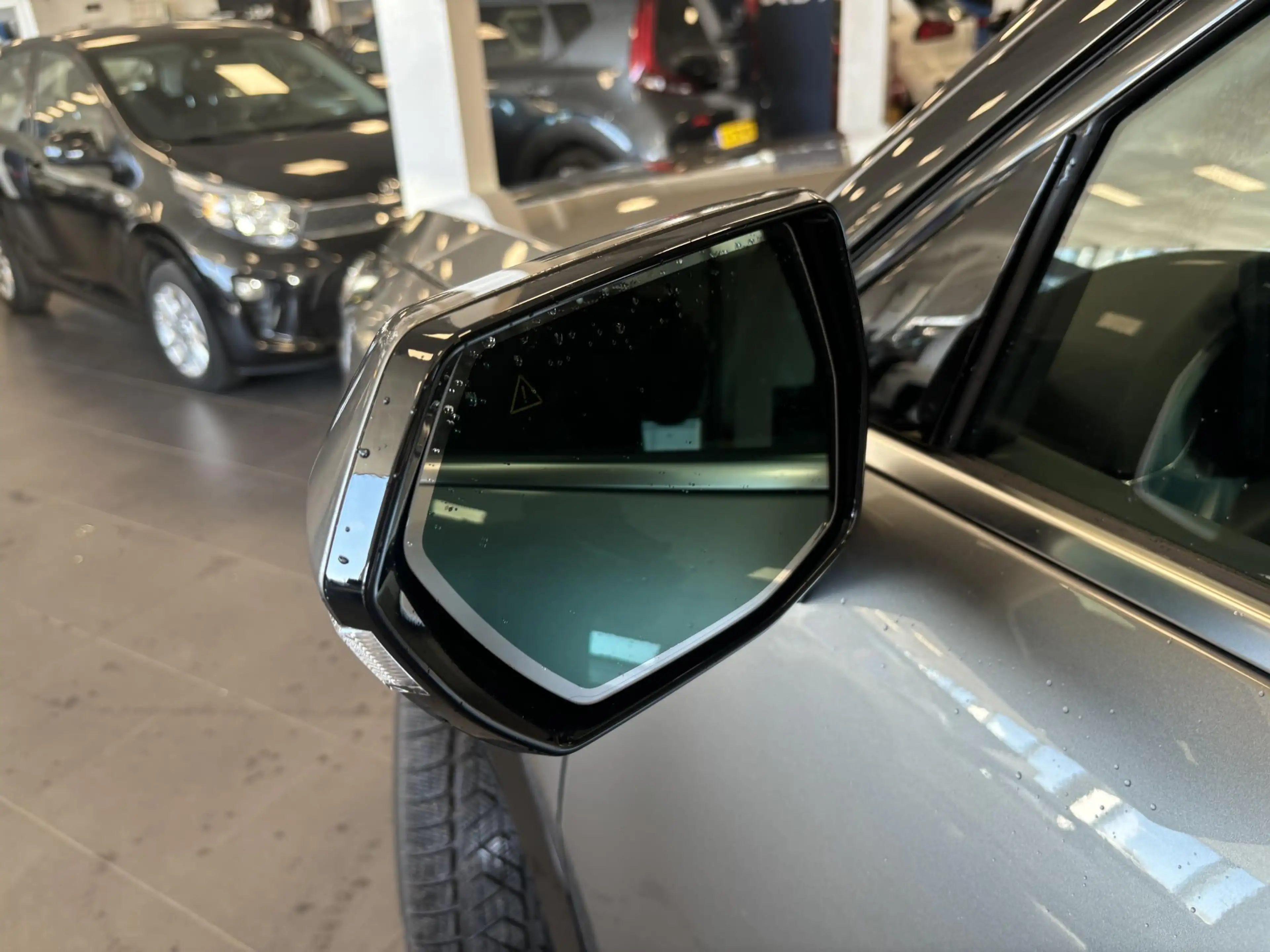 Kia EV9 Plus AWD 99.8 kWh — photo 2