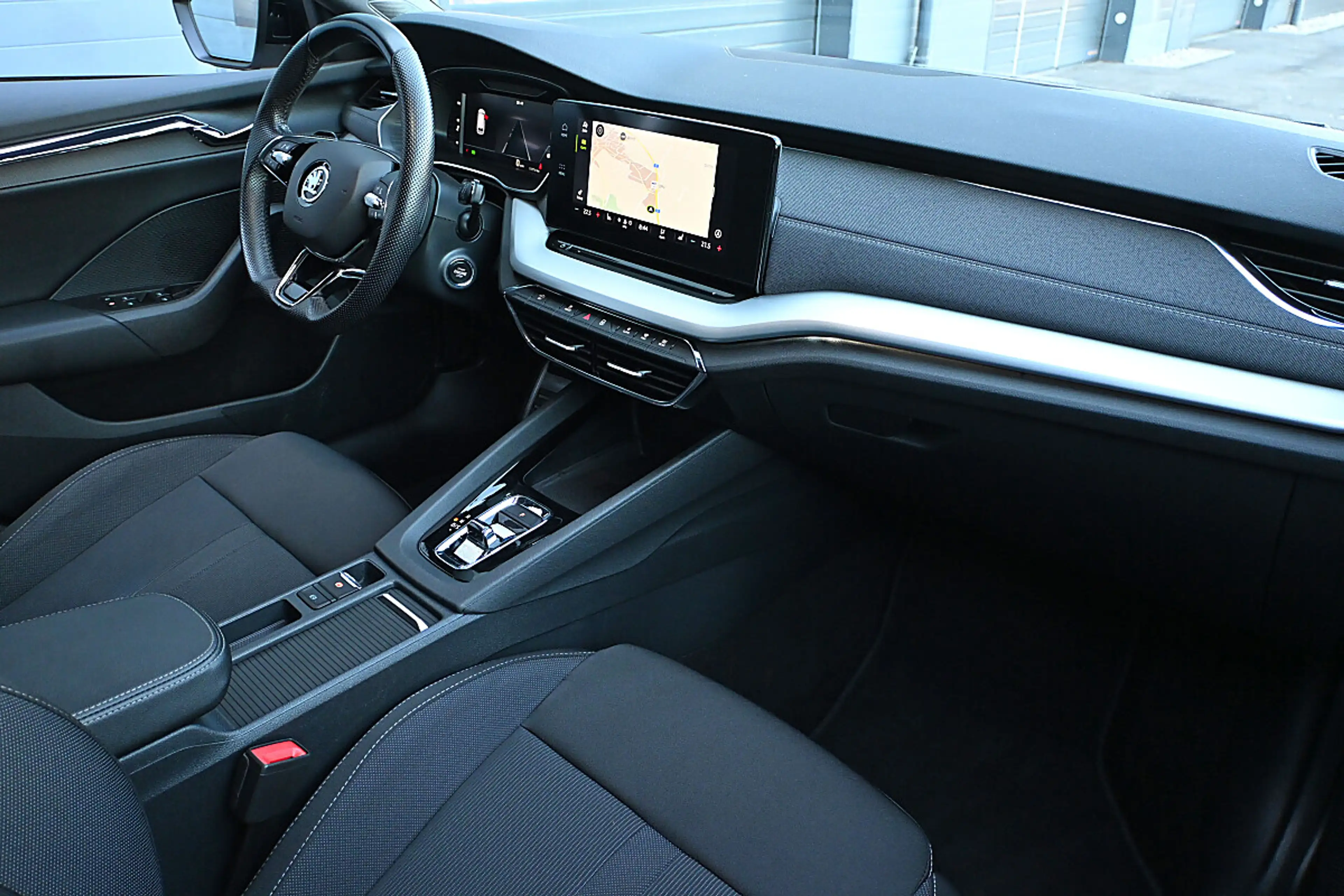Skoda Octavia Combi 2,0 TDI Sportline DSG ACC, MatrixLED, Nav... — photo 4