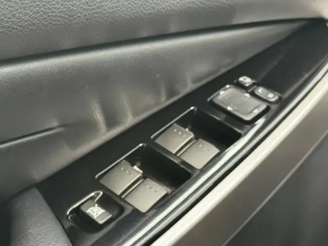 Mazda CX-7 view 16