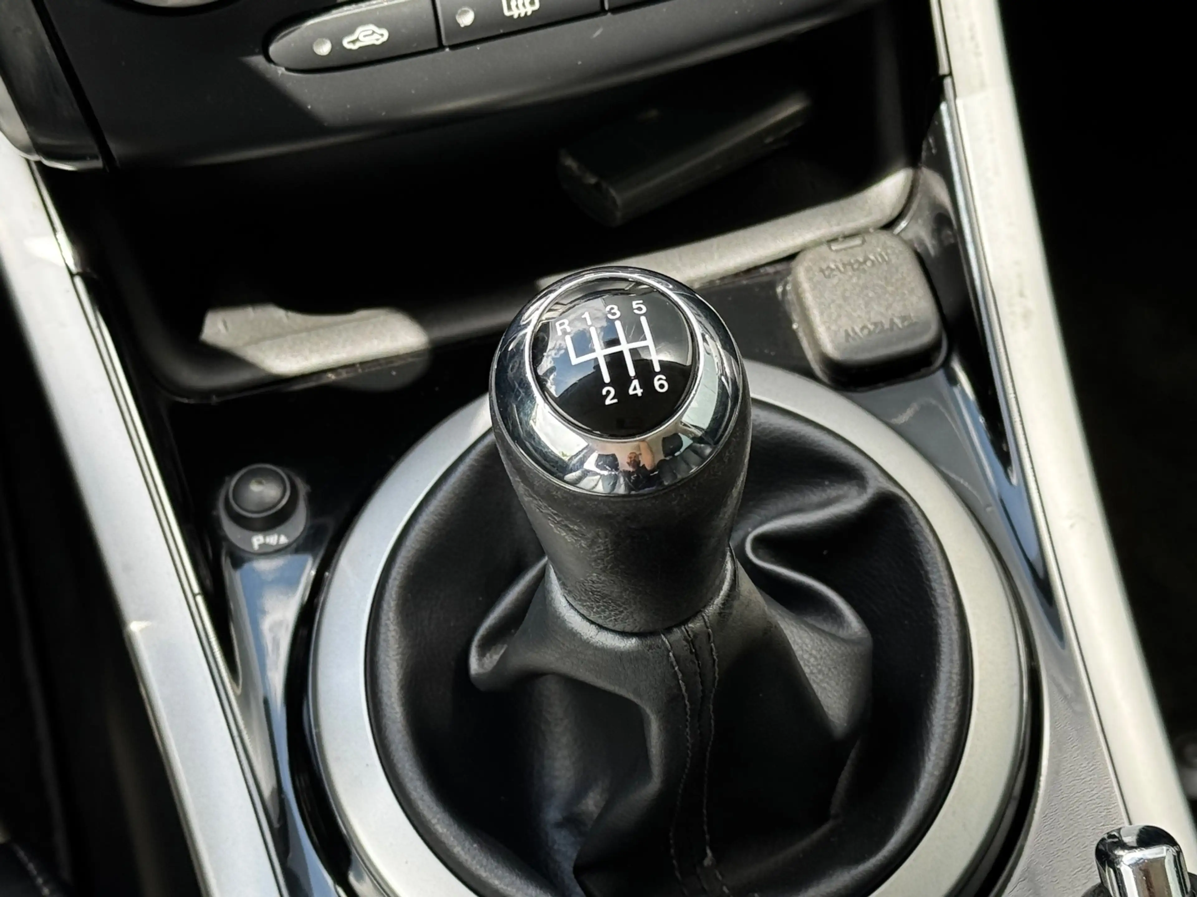 Mazda CX-7 2.3 DISI GT-L — photo 15